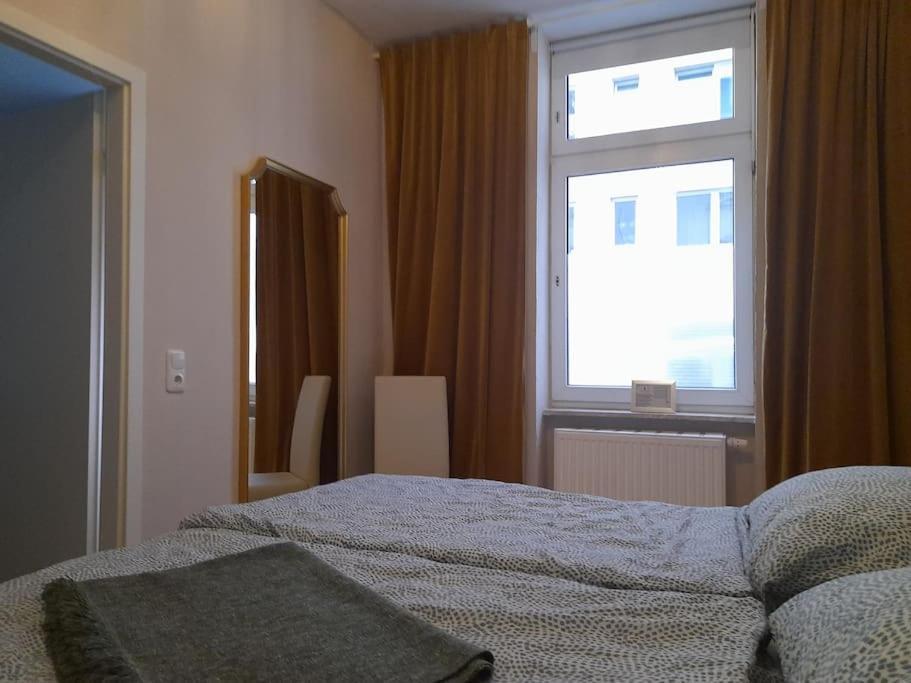 Zwei-Zimmer Wohnung In Wiesbadens Westend Екстериор снимка