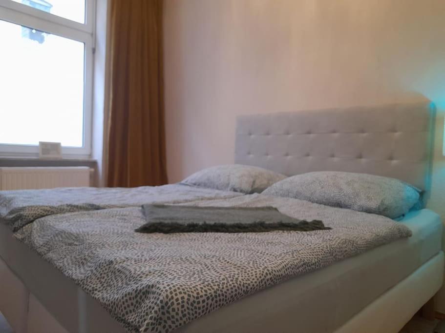 Zwei-Zimmer Wohnung In Wiesbadens Westend Екстериор снимка